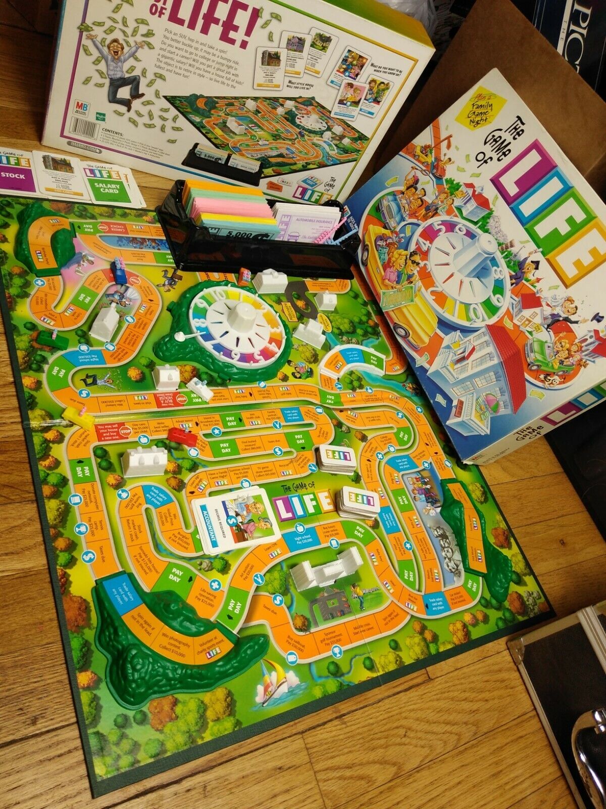 2002 Game of Life Board Game by Milton Bradley Complete Great Cond FREE SHIP