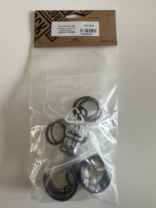 RockShox Domain R / RC B1 Forks (200-Hour / 1-Year) Service Kit — Brand New