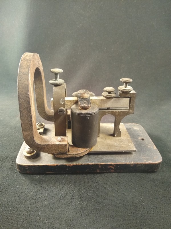 Antique Morse Code Telegraph Sounder Polar Terminal Type Rare