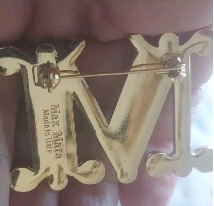MaxMara Monogram Brooch Crystals - image 4