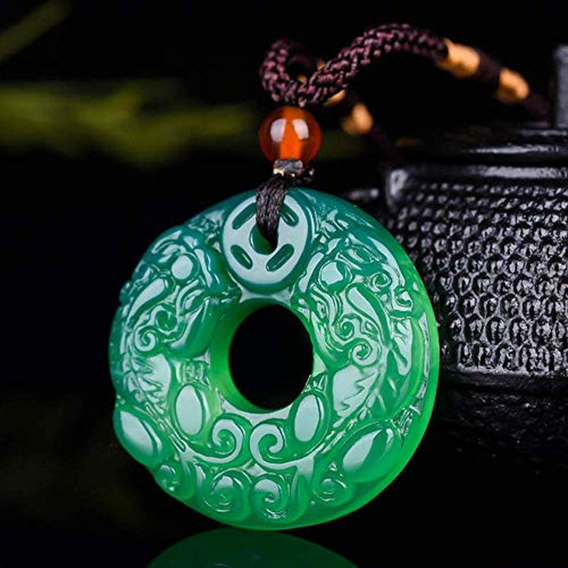 Natural Green Jade Pendant Necklace Handcarved Women Fashion Jewelry Amulet