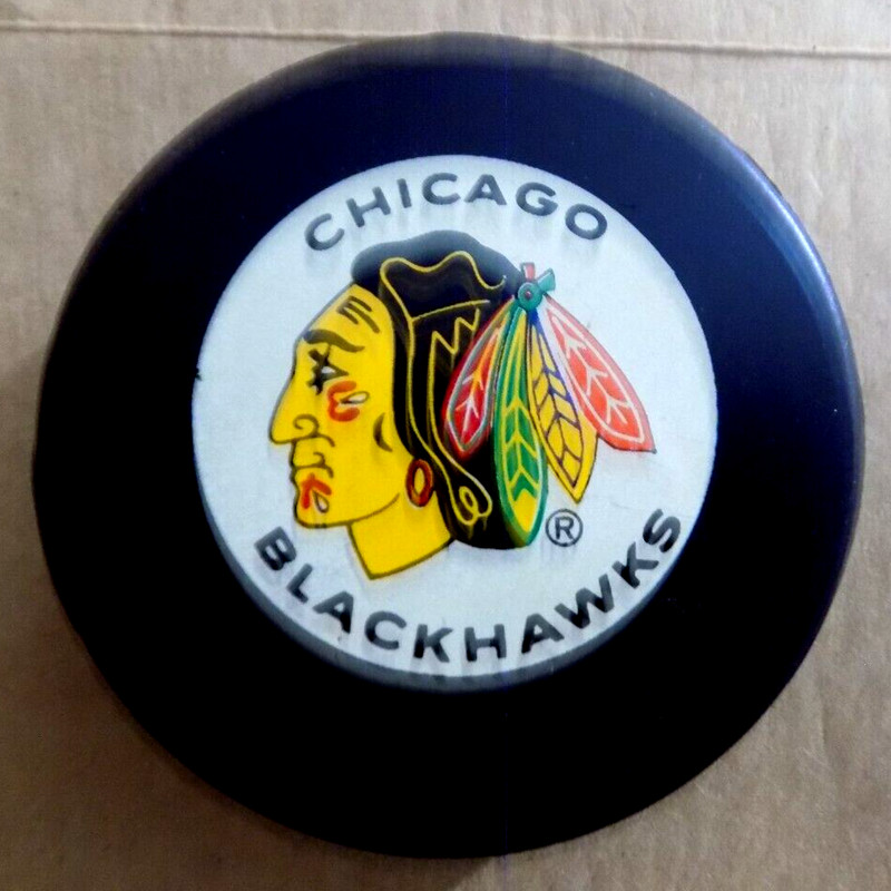Chicago Blackhawks NHL Hockey Puck