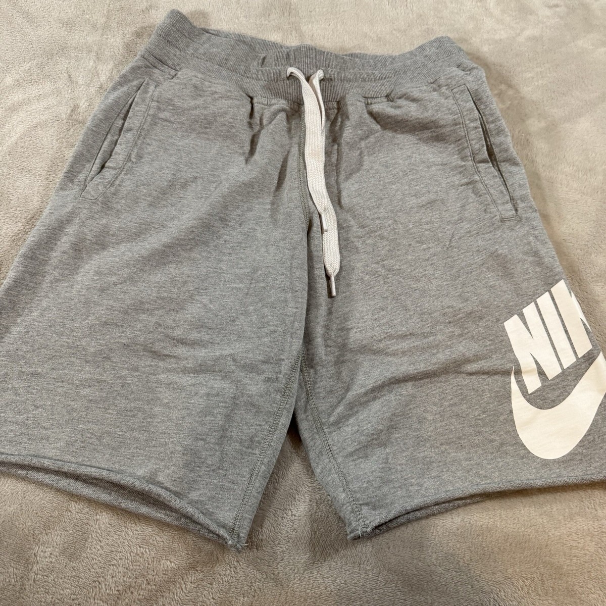 Nike Shorts Men's Small Gray AW77 Solstice Athletic Outdoor Active