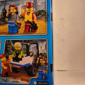 LEGO City Coast Guard Starter Set 60163 NEW IN SEALED BOX Minor Damage To Box