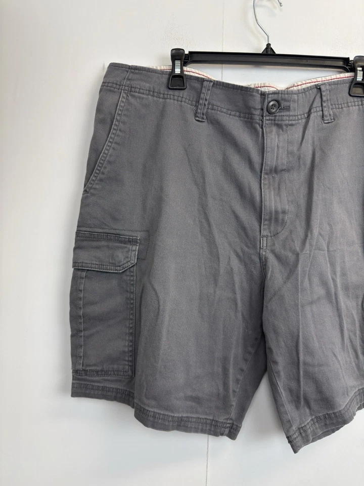 Lot Of 2 Cargo Shorts Mens Size 40 Grey, Olive Green Ripstop Cotton Stretch 9” - Image 3 of 4