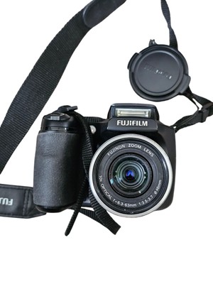 Fujifilm Digital Camera Tested Works  Strap Included, Uses AA Batteries
