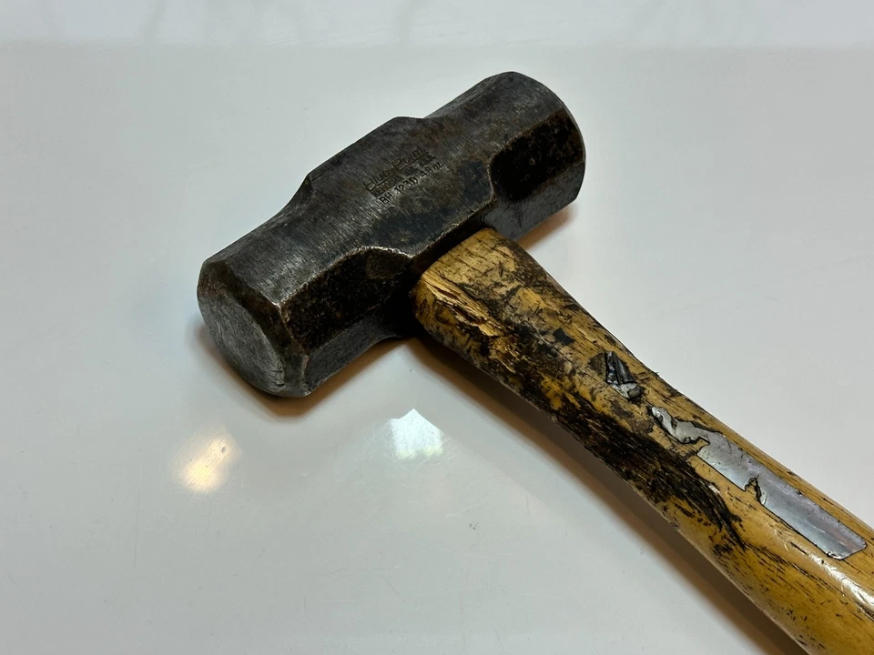 Blue Point Tools HECHO EN EE. UU. BH123D 48 oz martillo de trineo de alta resistencia con mango de madera Foto 4 de 4