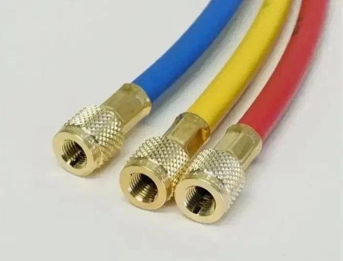 Chaqueta Amarilla 29985 1/4" PLUS II 60" Mangueras de Carga con Válvula de Bola Paquete RYB Foto 2 de 3