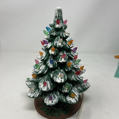 Vintage Keramik beleuchtete Weihnachtsbaumform Leuchte 25 cm