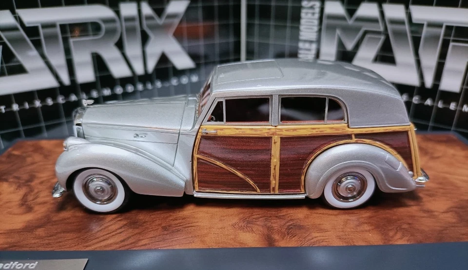Modelo Tourer de lujo plateado Matrix 1:43 Bentley Mark VI Countryman Foto 3 de 4