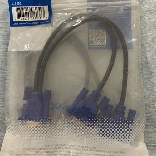 Cable Matters VGA Monitor Y-Splitter Cable for Screen Duplication, 1 Foot 113051 - Picture 2 of 2