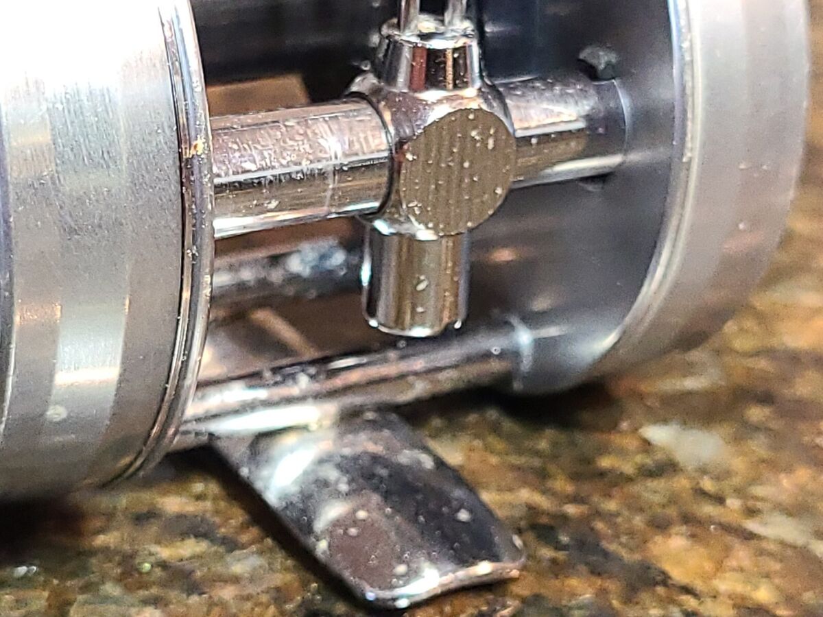 Abu Ambassadeur 2500C Fishing Reel Vintage 1980 Silver EUC Abu Ambassadeur 2500C Fishing Reel Vintage 1980 Silver EUC