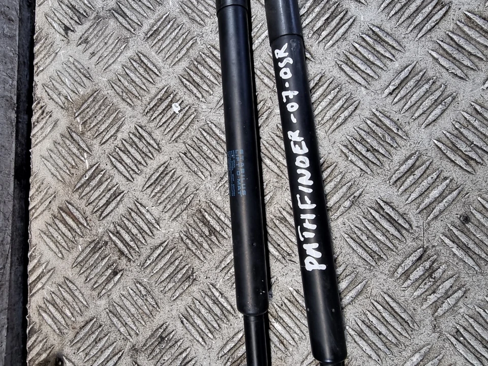 AMORTIGUADORES MALETERO NISSAN PATHFINDER AVENTURA PUNTALES 0609YG-0830N 2,5 L SUV 2007 Foto 4 de 4