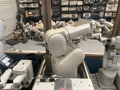 Mitsubishi Movemaster Robot  Arm RV-E3J