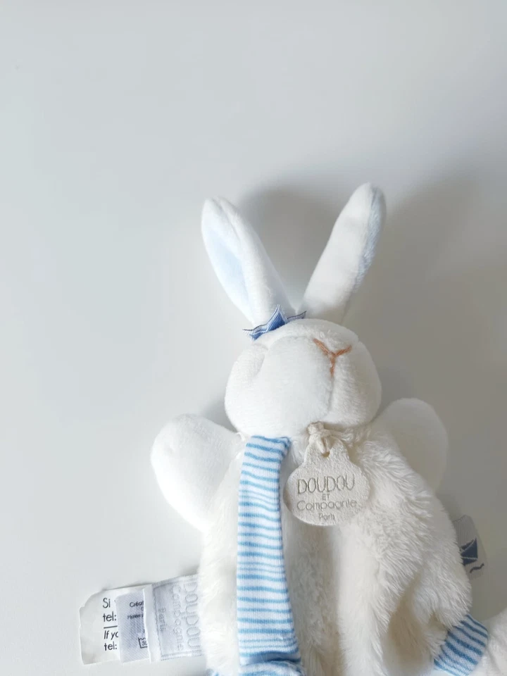 Peluche/Doudou Et Compagnie Petit Lapin Matelot Blanc Bleu Ciel Rayé Bateau 20cm - Photo 2/4