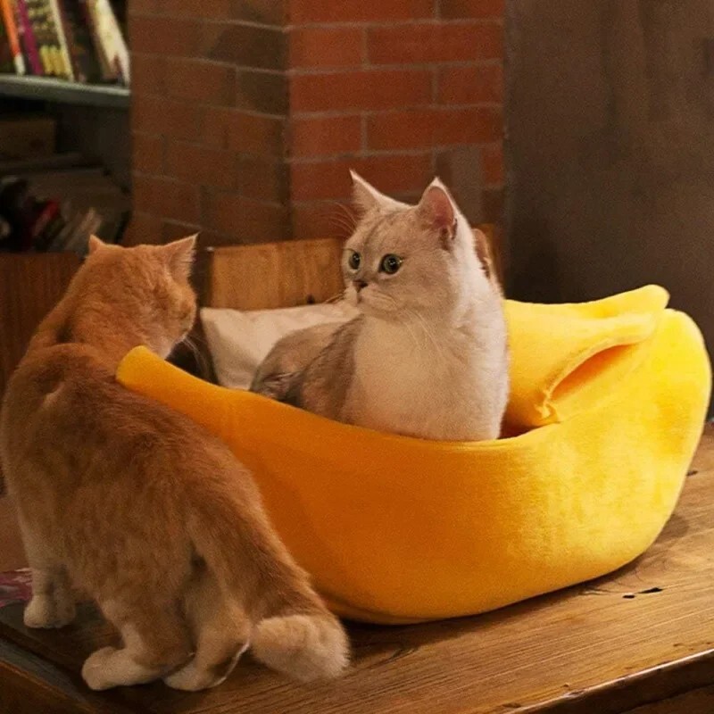 Cama para Gato Banana 55x20x15cm Suave Cálida Cama para Mascotas Portátil para Nido de Gato