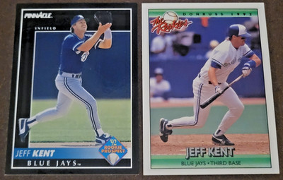 Jeff Kent Combo Card Lot - 1992 Pinnacle # 522 & 1992 Donruss The Rookies # 61