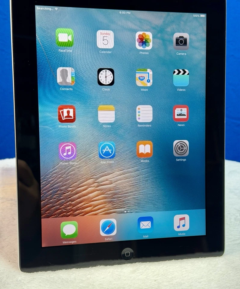 Apple iPad 2 (A1397) 64GB Wi-Fi + Verizon 3G | Case/Keyboard/Stylus Bundle Reset - Image 2 of 4