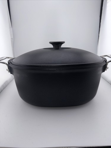 All-Clad Nonstick 6.5 Qt Cast Aluminum Dutch Oven Induction - Picture 4 of 8