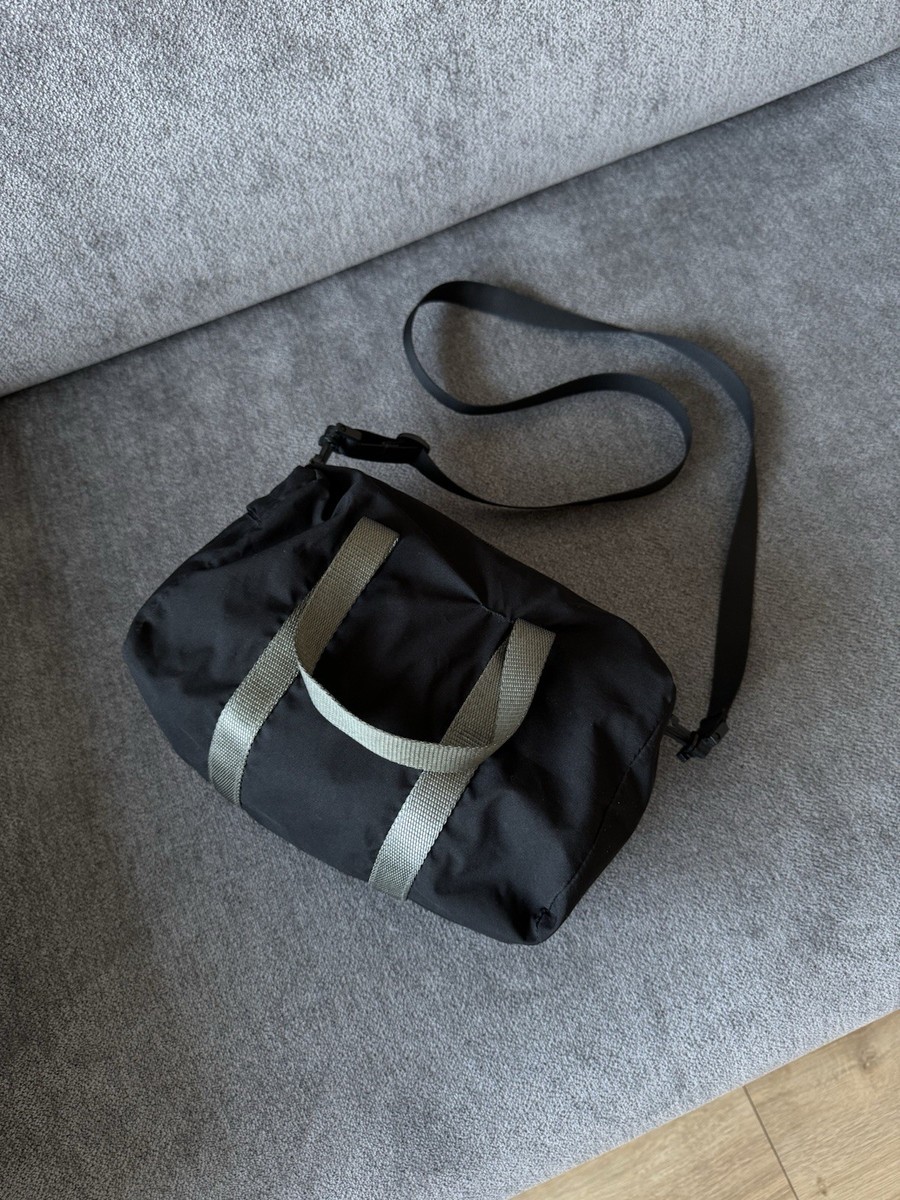 Vintage Prada Sport Red Tab Black Crossbody Messenger Bag Luxury