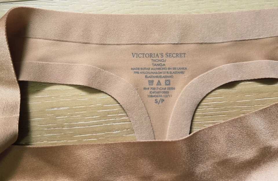 Новый с Ярлыками винтажный Victoria's Secret шелковистый атлас толщиной группы не показывать стринги трусики S - Изображение 3 из 3