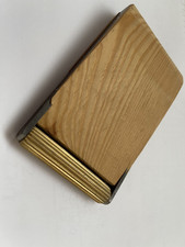 Werkzeug zum Ausrollen von Nähten bei Textilien Leder und in der Kürschnerei