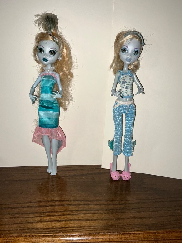 Monster High Dolls Lot 2 First Gen Lagoona Blue Dead Tired & Dawn of the Dance!