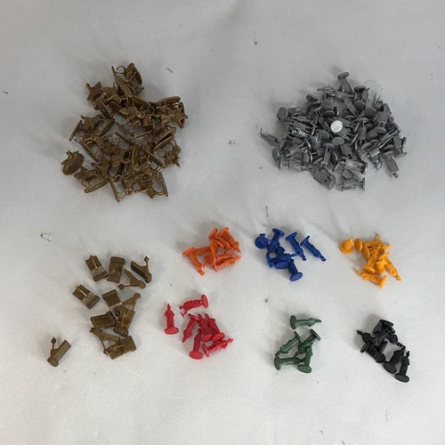 Vtg Conquest of the Empire Milton Bradley 1984 Replacement Calvary Infantry More