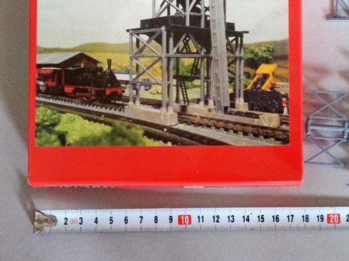 KATO 26015 HELJAN 652 el Railway Sand Tower | Condition: Usado