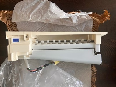 Samsung Ice Maker part DA97-15217D OEM brand new 