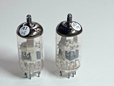 strong pair ECC88,  Philips, 6DJ8 plant Heerlen, Holland, 1971
