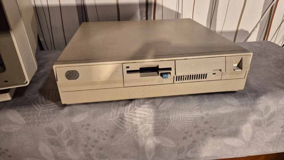 IBM ps/2 Mod 30/286 mit Bildschirm, Tastatur, Maus und zus. 50MB Festplatte - Bild 2 von 4