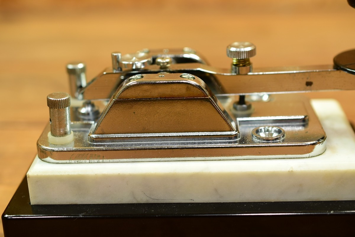 HI MOUND ハイモンド TELEGRAPH KEY 電鍵 HK-702 HI-MOUND HK-702 Morse Telegraph Key Marble Base Japan