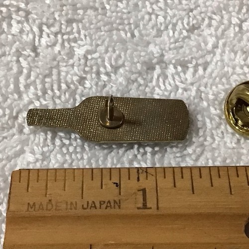 Vintage Hat Pin Wolfschmidt Genuine Vodka Jim Beam Brand Enamel - Picture 3 of 3