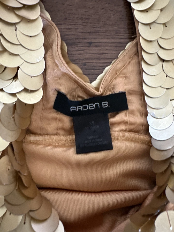 Mini Vestido Arden B Dorado Lentejuelas Sin Mangas Burbuja Prendas para Club Club Mujer Talla XS Foto 3 de 4