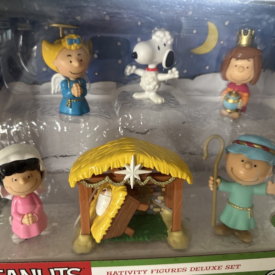 Peanuts Charlie Brown Nativity Set Scene Christmas Play Figure Open Box