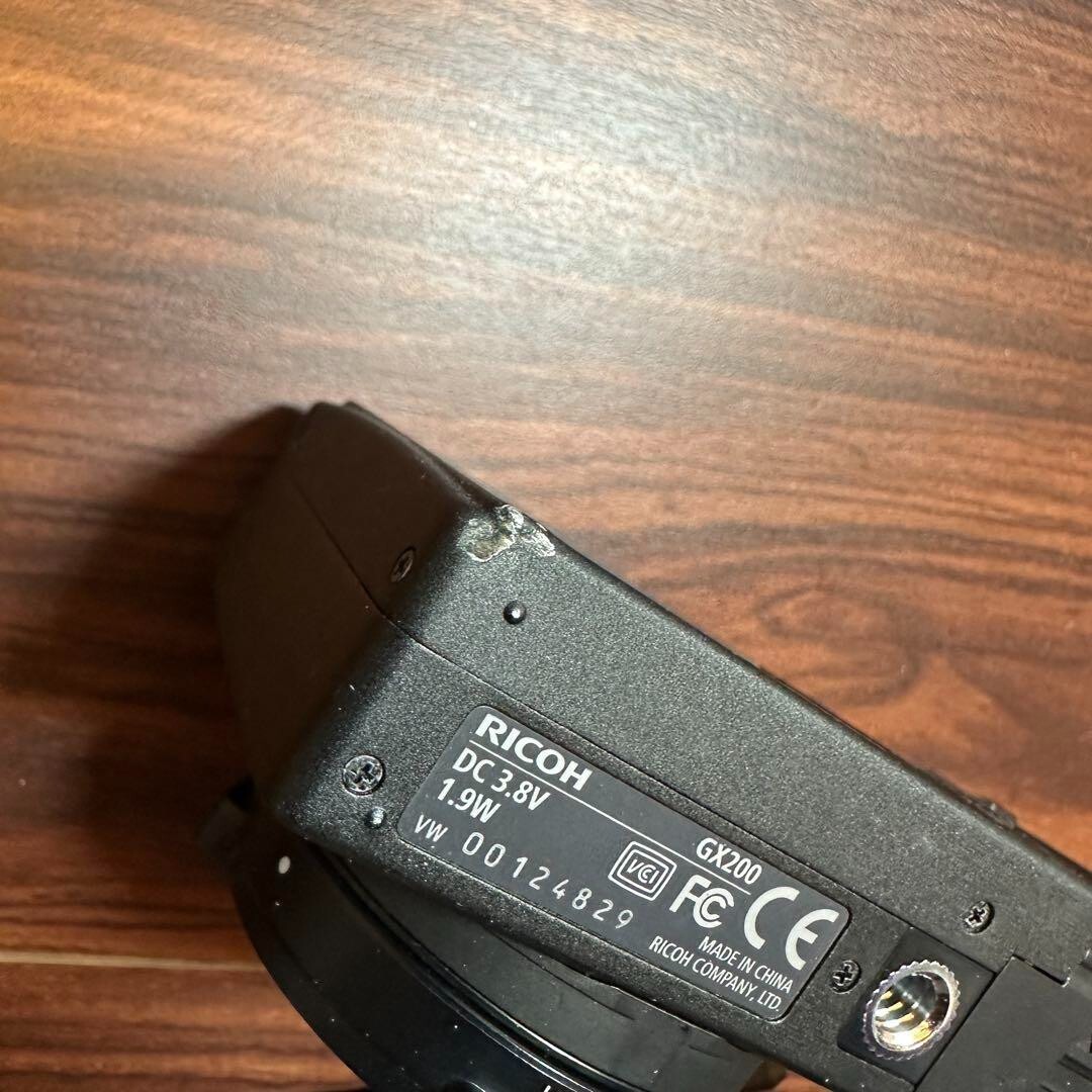 RICOH GX200 デジカメ 2435 s-l400.jpg