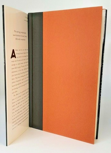 THE ROAD Cormac McCarthy NOVEL 1st Edition First Printing PULITZER PRIZE Fiction - Picture 3 of 8