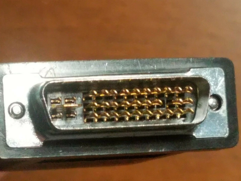 Molex CN-04E889-31221-2AN-0021 DP/N 04E889 REV A00 EVC to Dual DVI-D Cable - Image 3 of 4