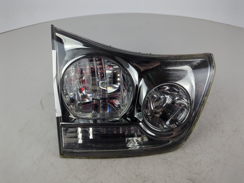 Lexus Rx 300 2003-2008 Rear/tail Light On Tailgate (passenger Side)