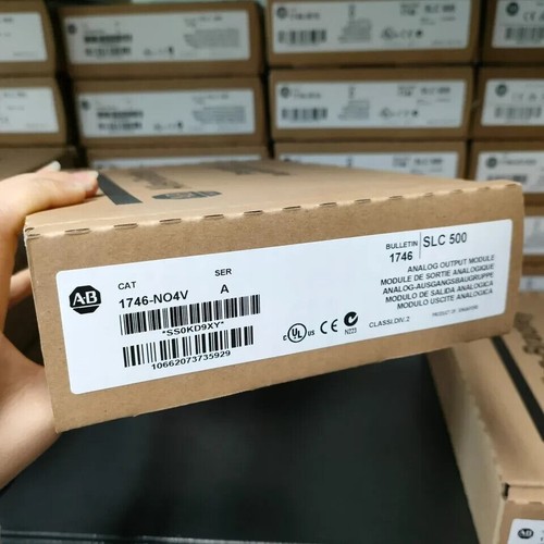 New Factory Sealed Allen-Bradley 1746-NO4V SLC 500 Analog Output Module 1746NO4V