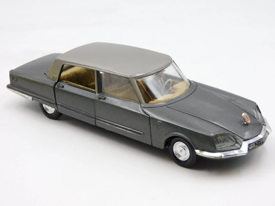 Dinky Toys 1435 Citroen DS Presidentielle 1/43 vintage die cast model car w/box - Immagine 2 di 4