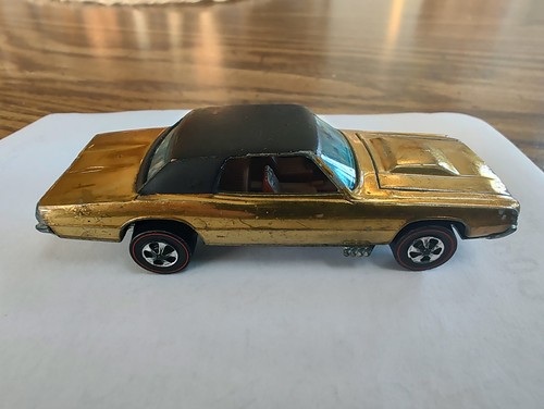 Hot Wheels Redline 1967 Custom T-Bird HK Gold / Brown Interior Deep Dish Wheels - Picture 1 of 8