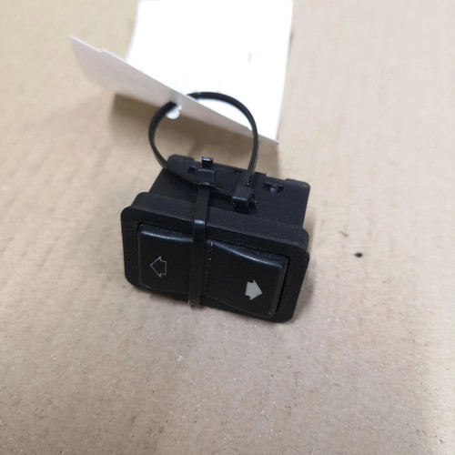 BMW 5 Touring E39 Fensterheber Schalter Vorne links 8368974 3.00 28703013