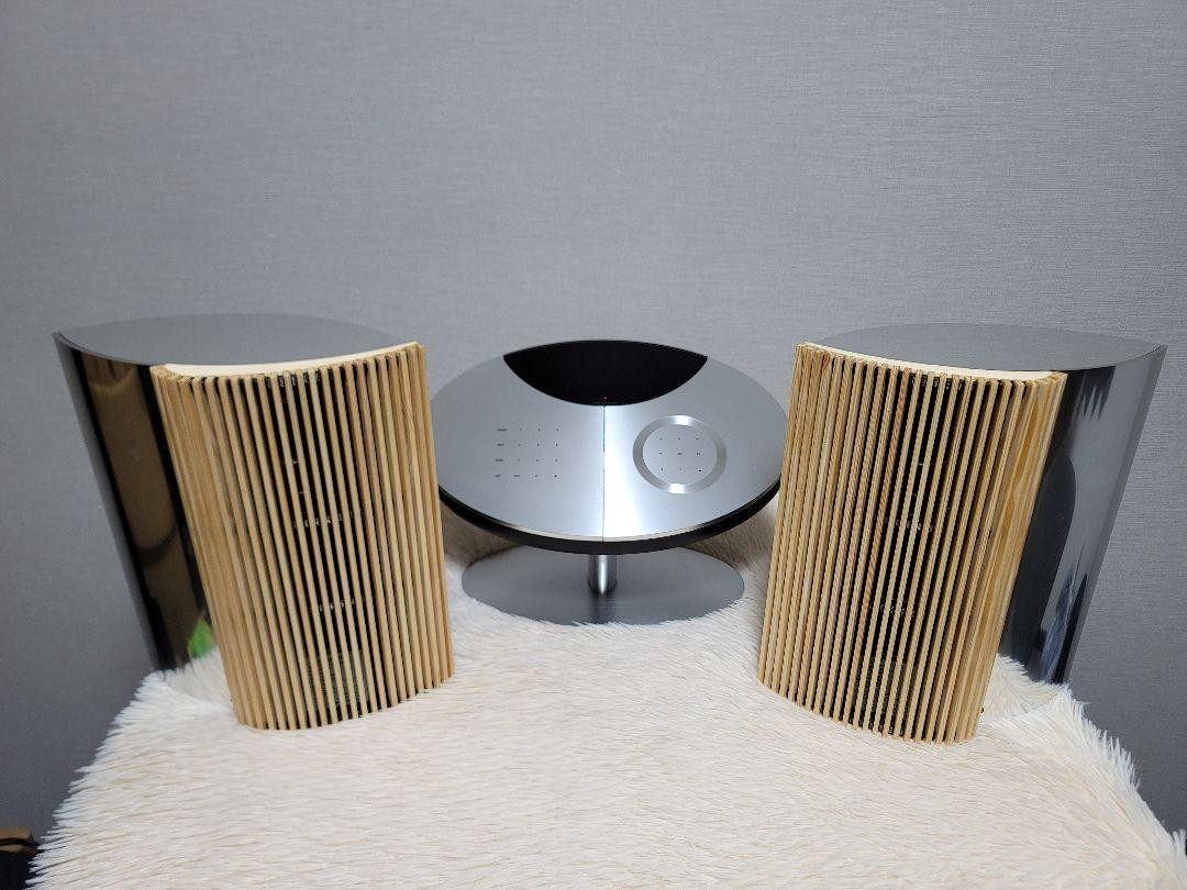 B&O BeoCenter 2, 天然木製ケース付きBeolab 4000 Bang Olufsen BeoCenter 2 with BeoLab 4000 Speakers Remote