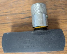 Parker F1220 S, Flow Control Valve 3/4", 3000 psi. New Old Stock