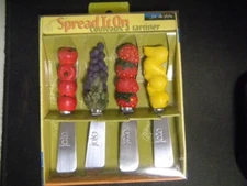 Joie De Vivre Spread It On Couteaux a Tartiner Cheese Spreader Set Fruit Theme