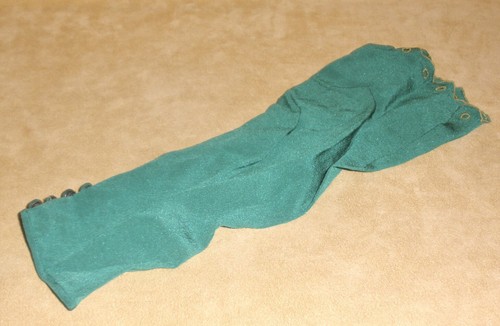 Lot of 2 Pairs of 1940's gloves - Yellow w/ Smocked Cuffs & Green Wristlets - Picture 8 of 9