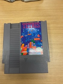 Cartucho de juego Nintendo NES Tetris en caja original de 1989