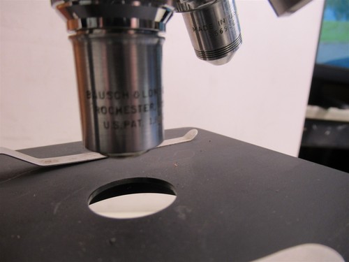 Bausch & Lomb Optical Vintage Microscope Monocular with 3 Objectives Wood Case - 第 12/24 張圖片